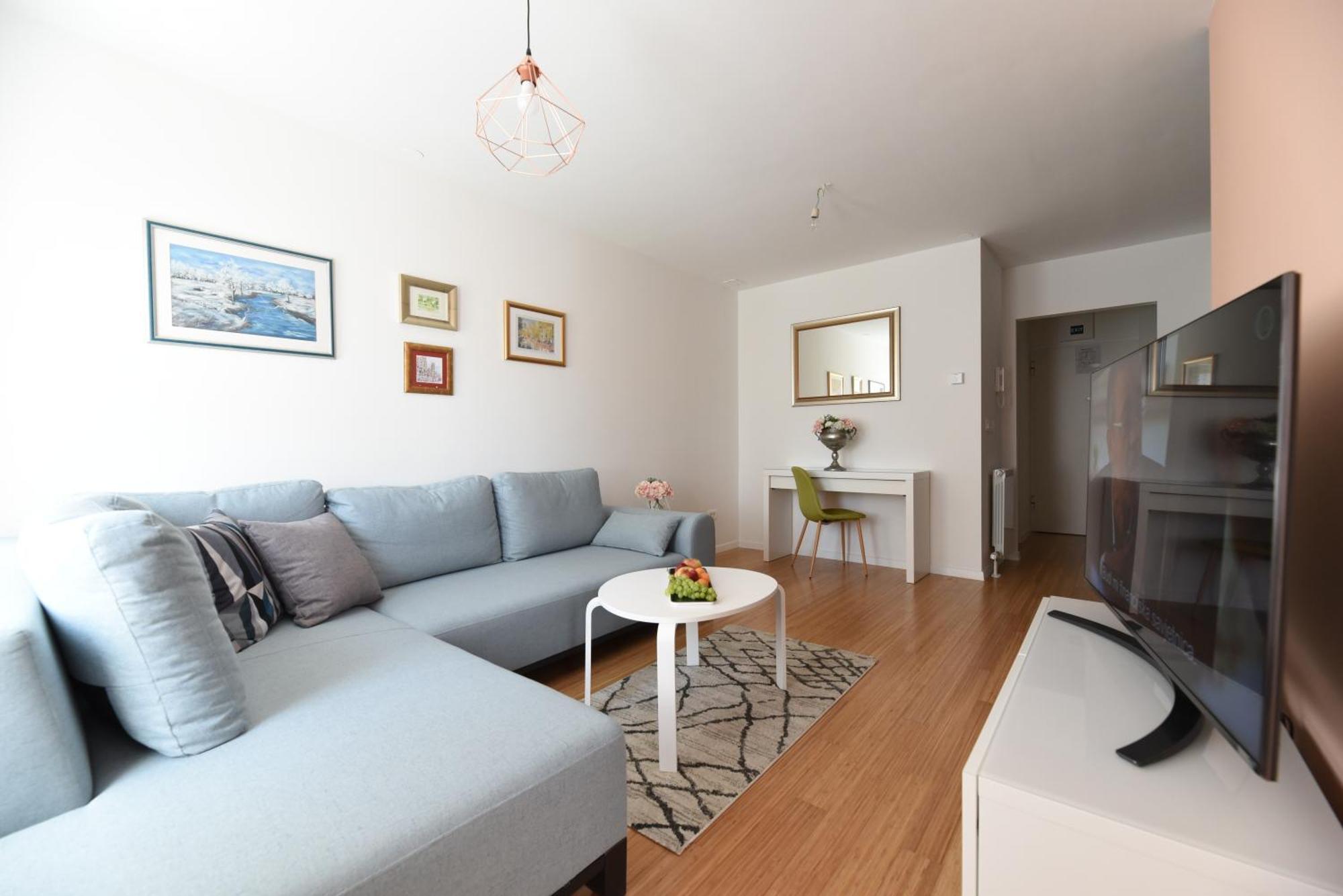 Mary'S Apartment - With Free Parking ザグレブ エクステリア 写真